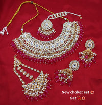 Fashionable Gold Plated Choker Jewellery Set