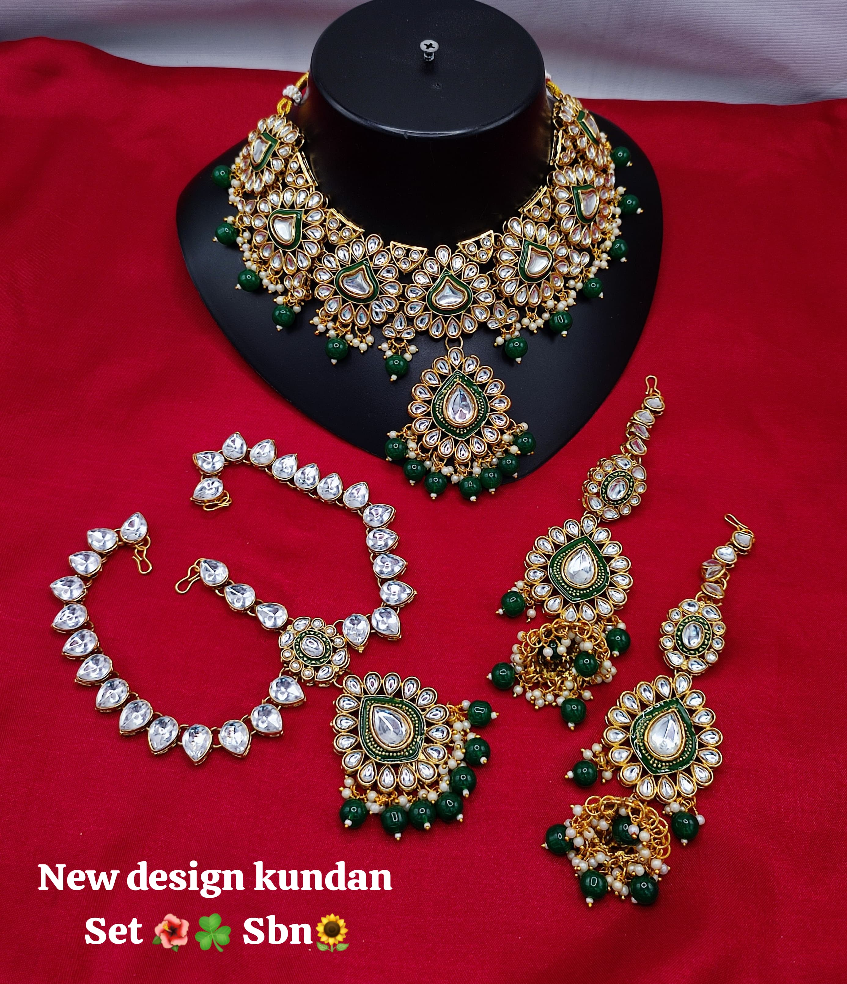 Latest Traditional Kundan Studed choker Necklace Set With Earrings & Mangtika Set For Women