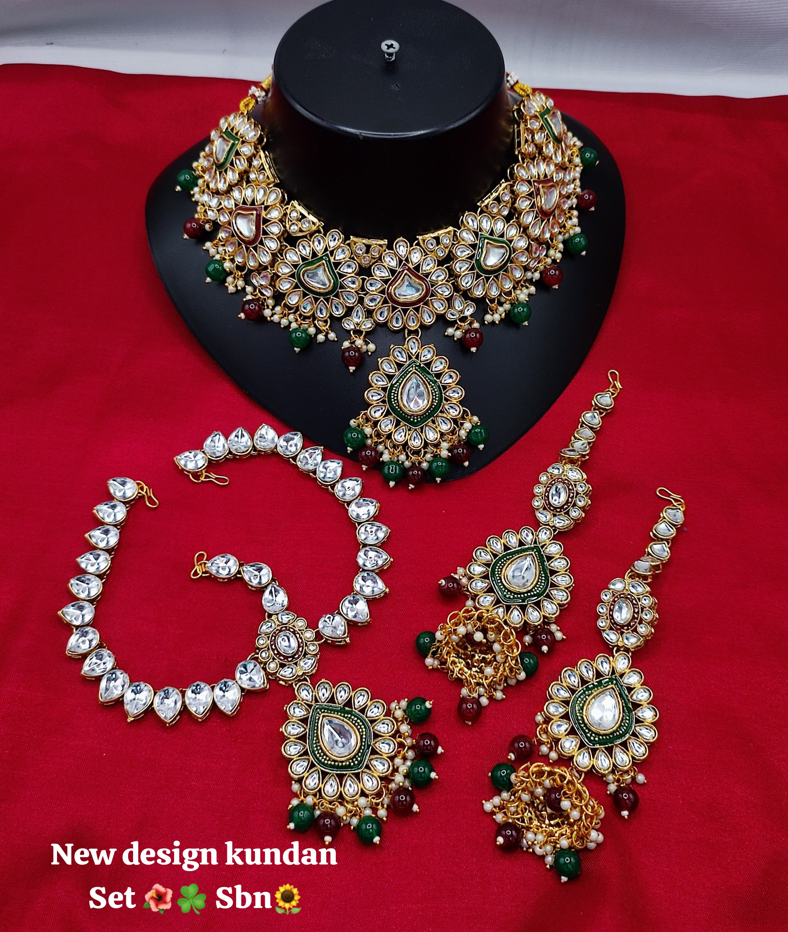 Latest Traditional Kundan Studed choker Necklace Set With Earrings & Mangtika Set For Women