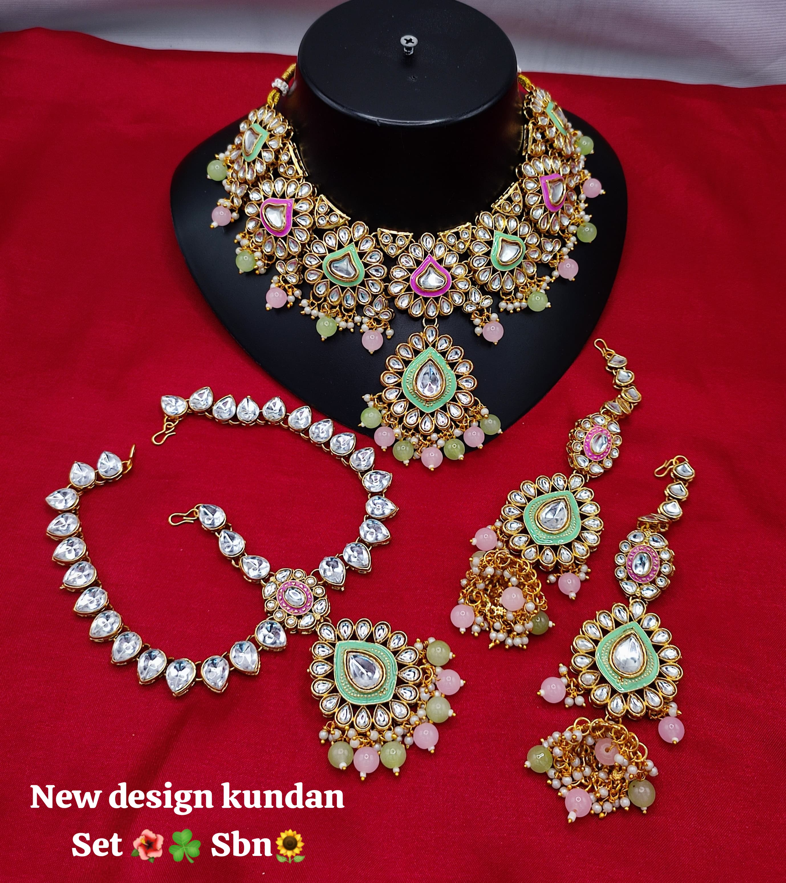 Latest Traditional Kundan Studed choker Necklace Set With Earrings & Mangtika Set For Women