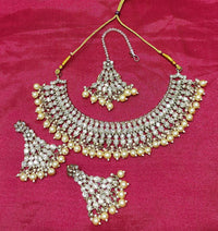Elegant Pink Shimmering White Crystal Choker Set