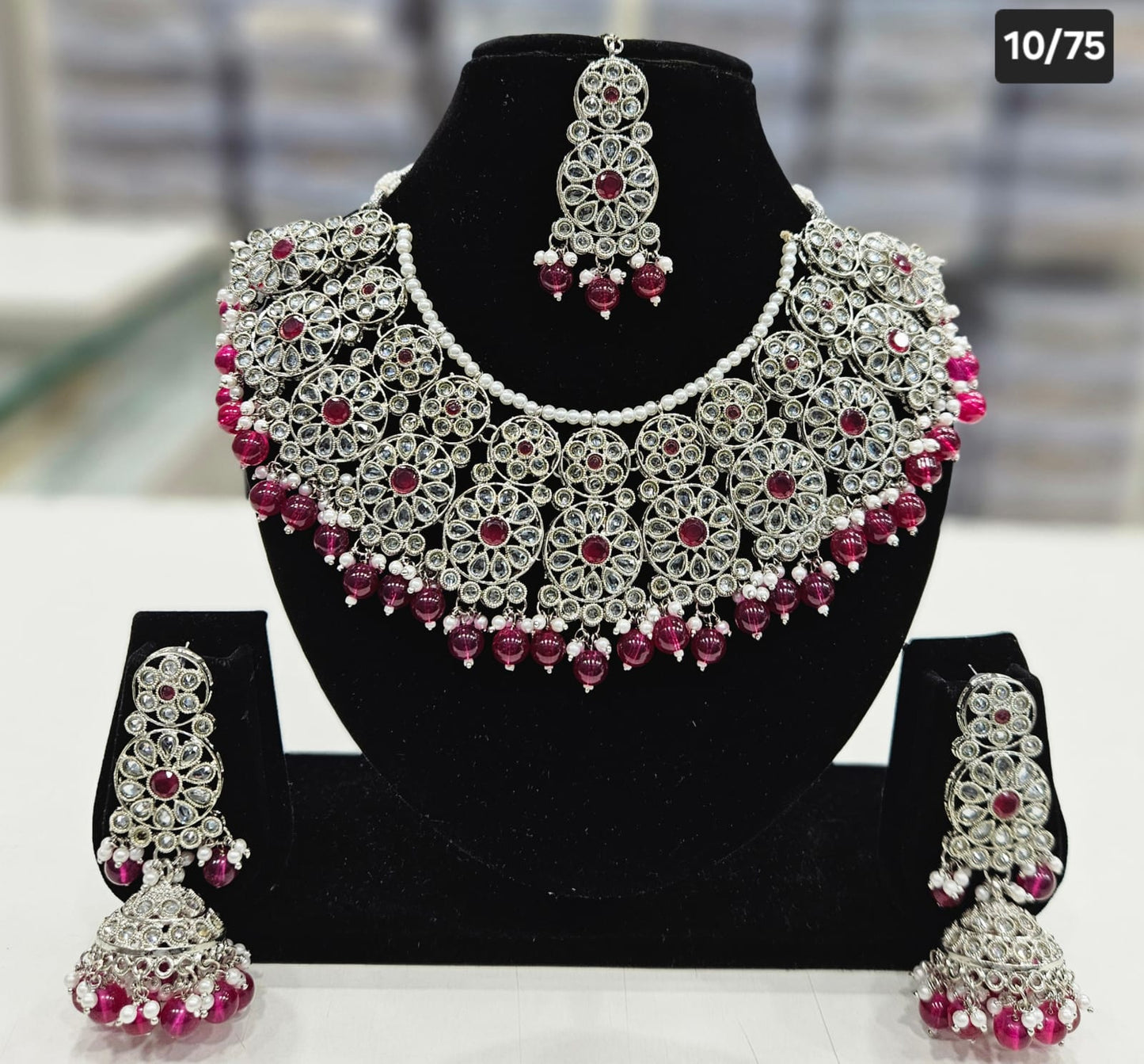 Silver-Finish Emerald Green Floral Choker Set
