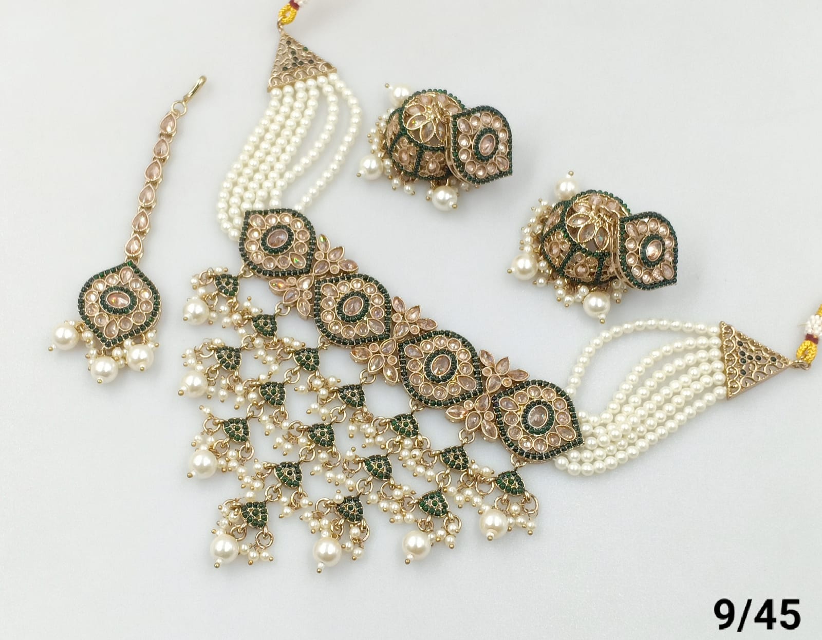 Tiered Emerald Choker Set  with Multi-Strand Pearls