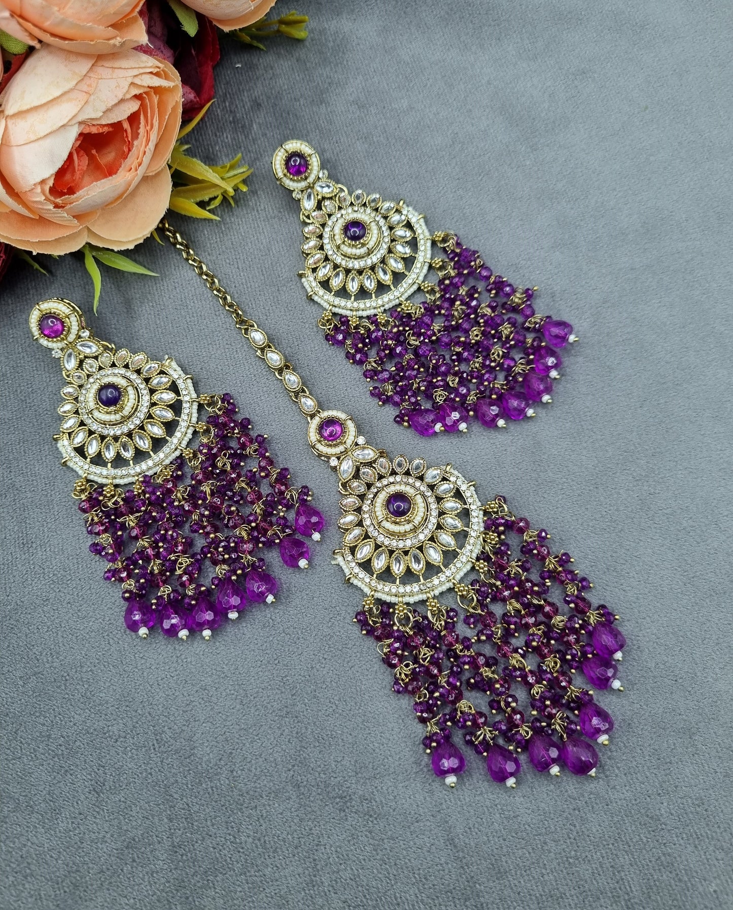 INTRICATE BEADED CHANDELIER EARRINGS & MAANGTIKKA SET