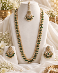 The Emerald Empress Long Pearl Set
