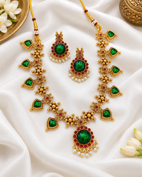 Emerald Green Cabochon Temple Necklace with Textured Gold Beads