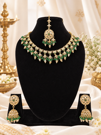 Traditional Floral Choker Necklace set With Earrings & Maang Tikka
