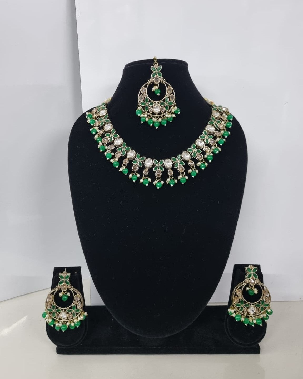 Handcrafted Floral  Antique Gold Plated Necklace Set For woman