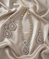 Emerald Green Antique Gold Necklace Set with Maang Tikka & Earrings