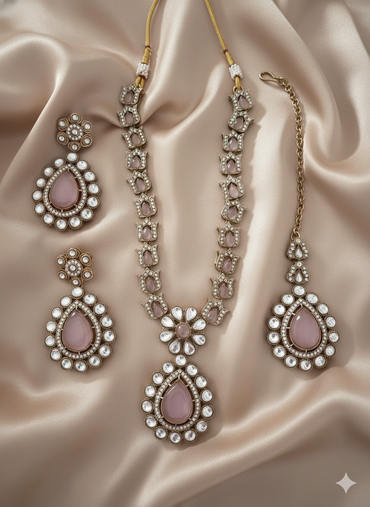 Emerald Green Antique Gold Necklace Set with Maang Tikka & Earrings