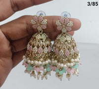 Traditional Jhumka Earrings with Kundan & Pearl Detailing – LucentEmarket