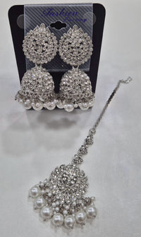 Traditional Maang Tikka with Pearl Droplets Earrings