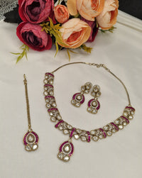 Deco Kundan Necklace Set with Drop Earrings & Maang Tikka