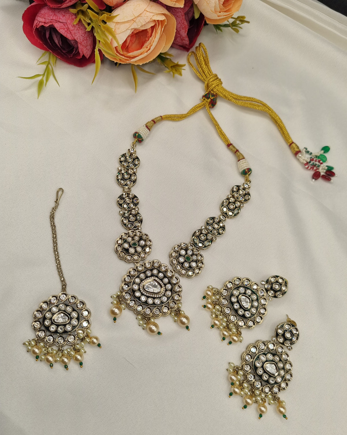 Kundan Medallion Necklace Set