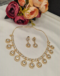 Minimalist Circular Kundan Necklace Set