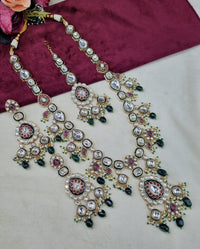 Bridal Kundan Necklace Set with Maang Tikka & Earrings