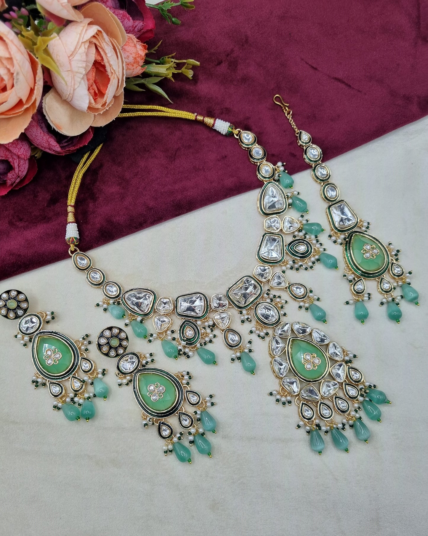 Handcrafted Royal Kundan Jewelry Set