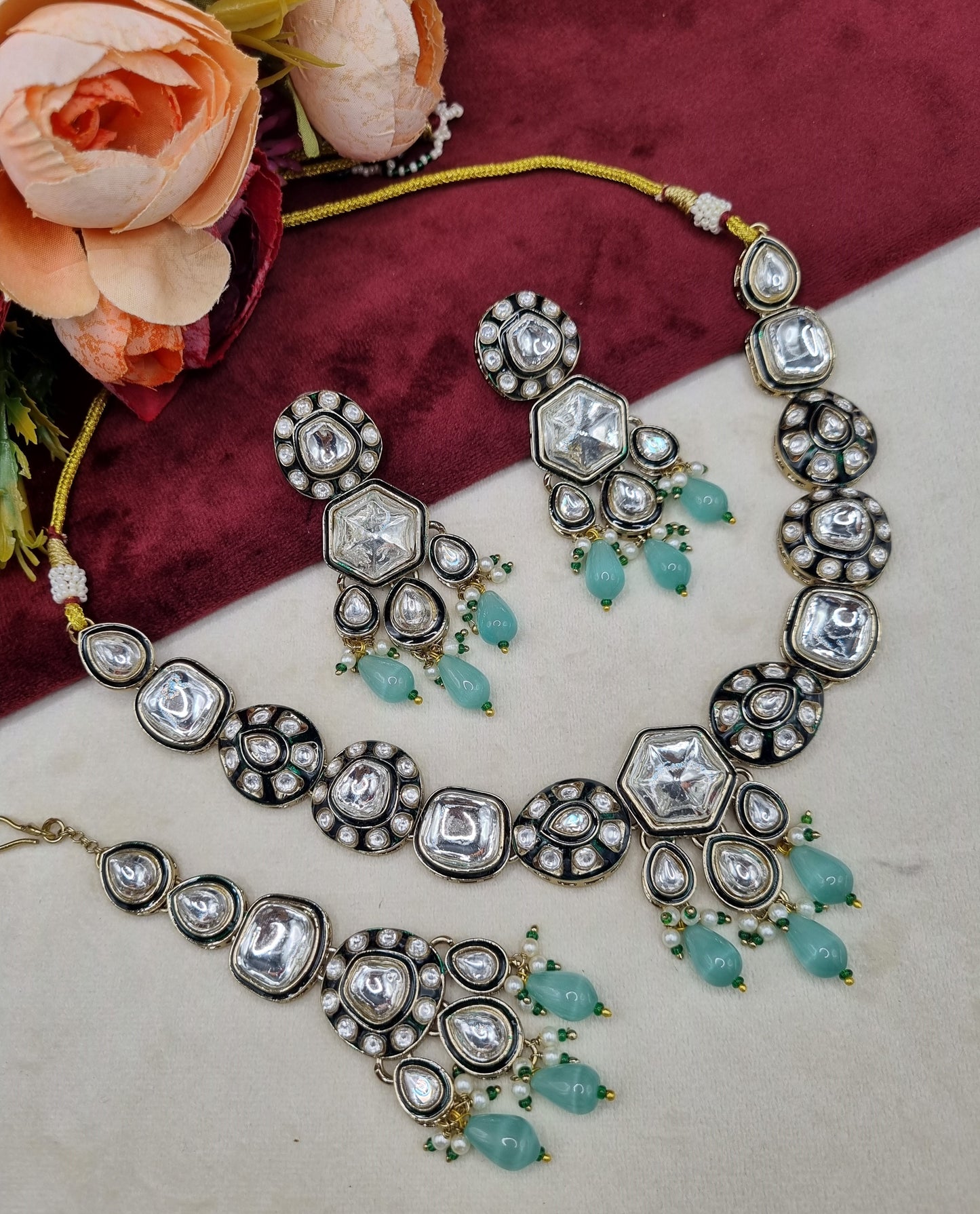 Elegant Kundan Choker & Statement Earrings Set