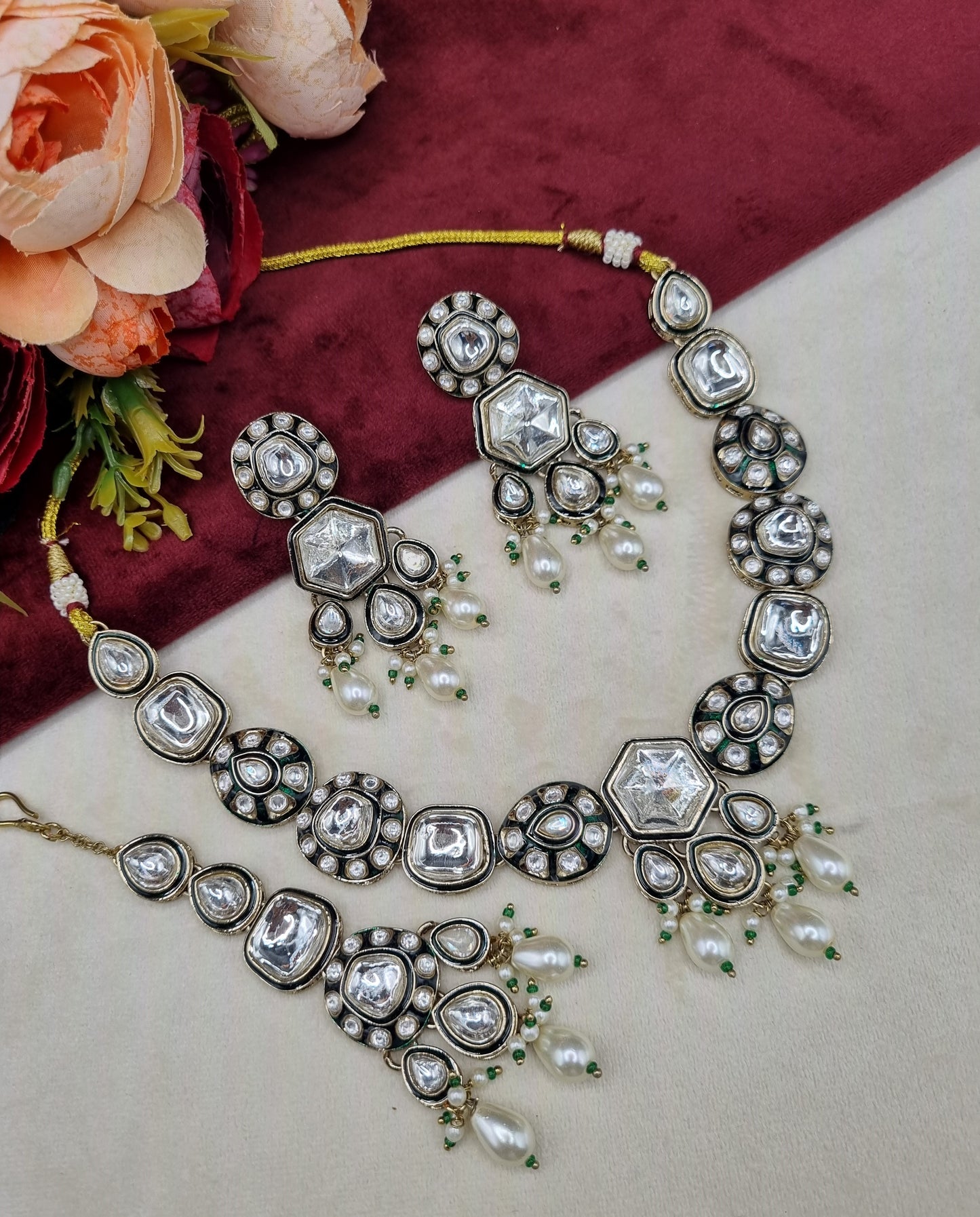 Elegant Kundan Choker & Statement Earrings Set
