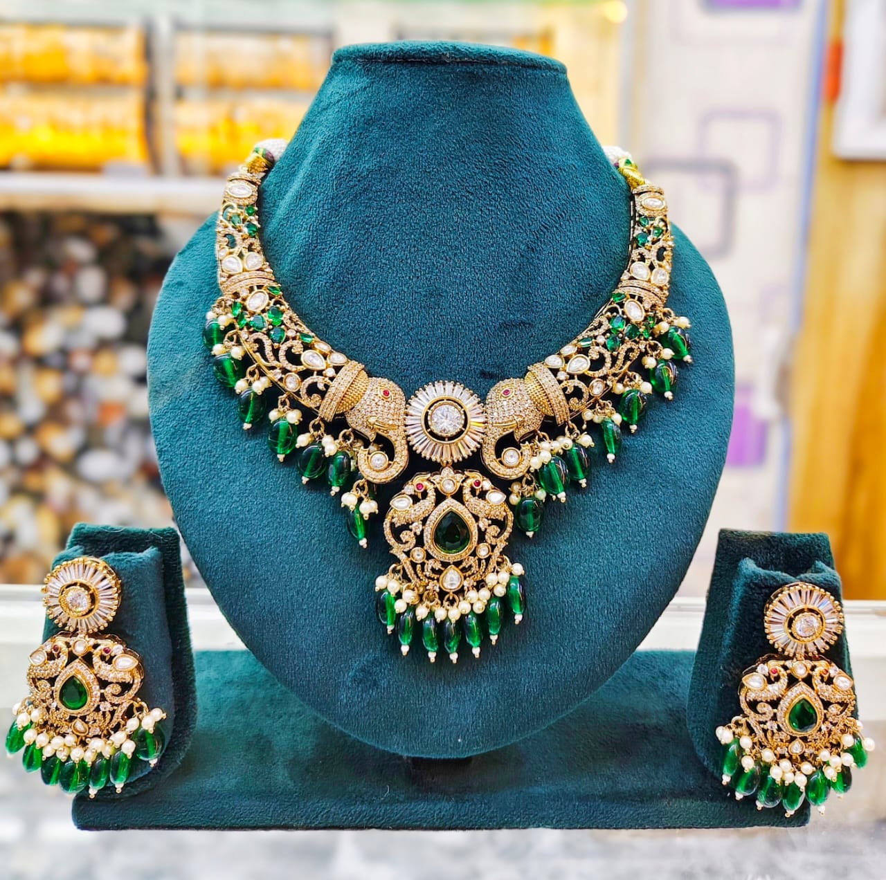 Antique Gold Plated Kundan Necklace Set