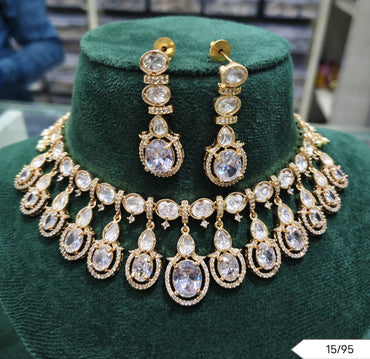 Antique Gold Plated Kundan Jewellery Set
