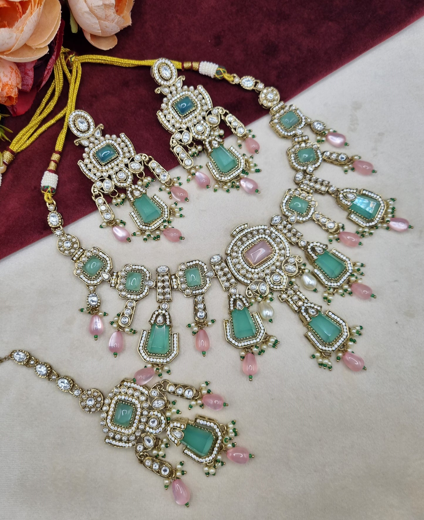 Handcrafted Architectural Kundan Necklace Set