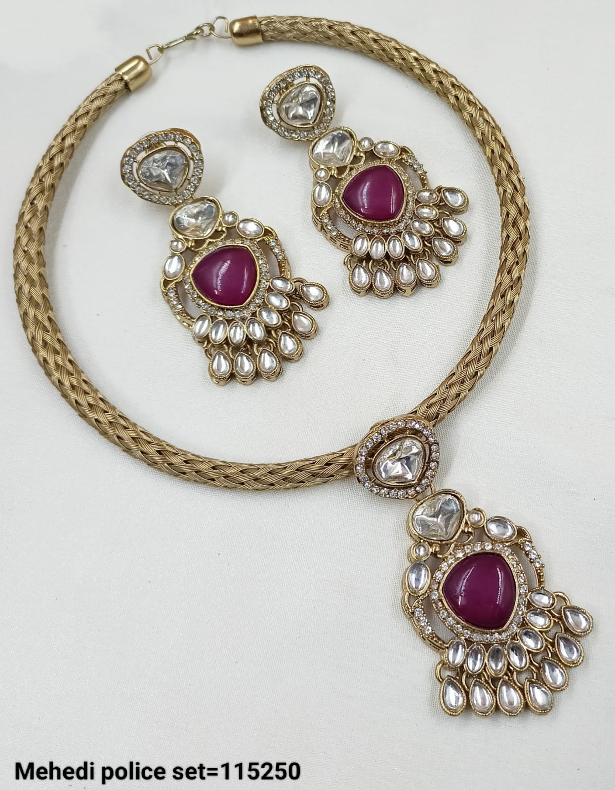 Antique Gold Plated Kundan Necklace Set