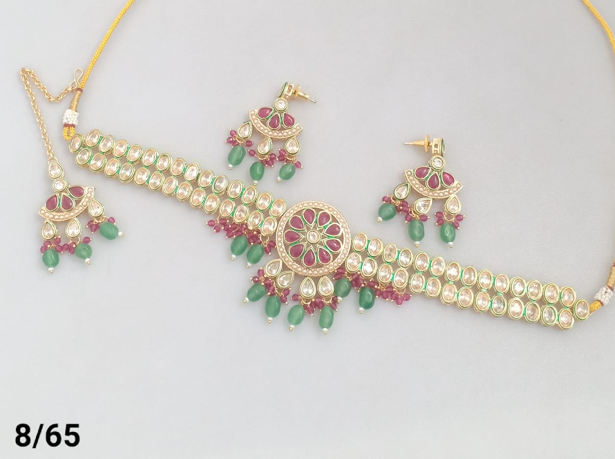 Floral Kundan Choker Necklace Set with Earrings and Maang Tikka