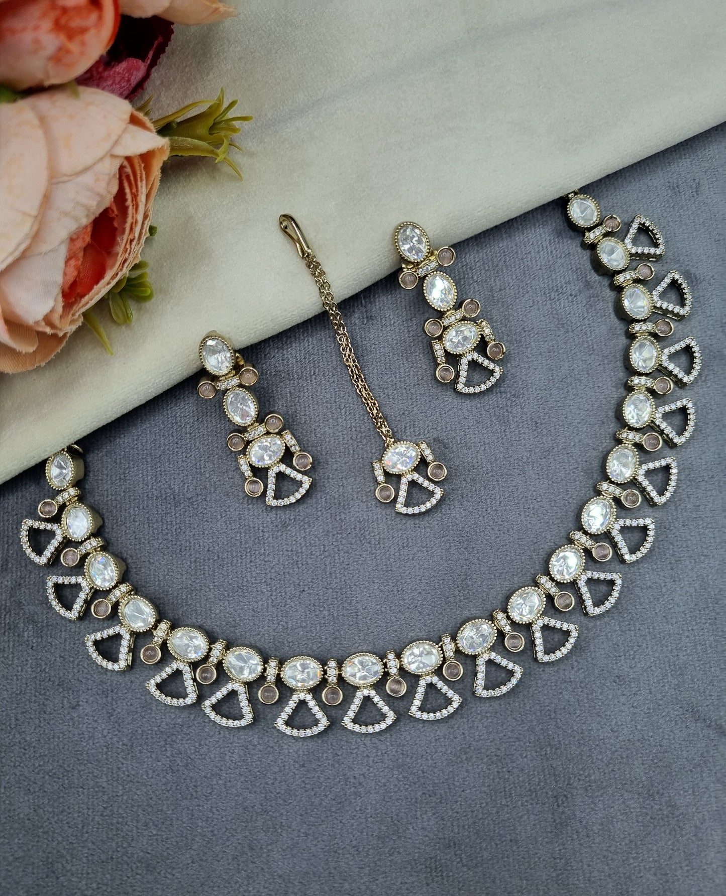Modern Indian Choker Jewelry Set with Earrings & Tikka