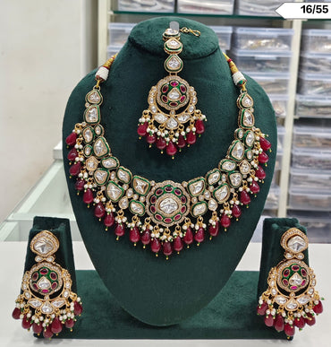 Royal Kundan Bridal Necklace Set with Maang Tikka