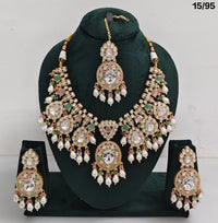 Luxury Kundan Bridal Jewellery Set with Pearls, Earrings & Maang Tikka