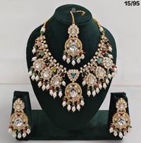 Luxury Kundan Bridal Jewellery Set with Pearls, Earrings & Maang Tikka