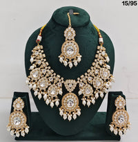 Luxury Kundan Bridal Jewellery Set with Pearls, Earrings & Maang Tikka