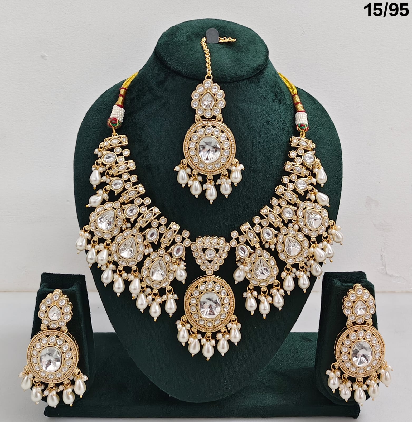 Luxury Kundan Bridal Jewellery Set with Pearls, Earrings & Maang Tikka