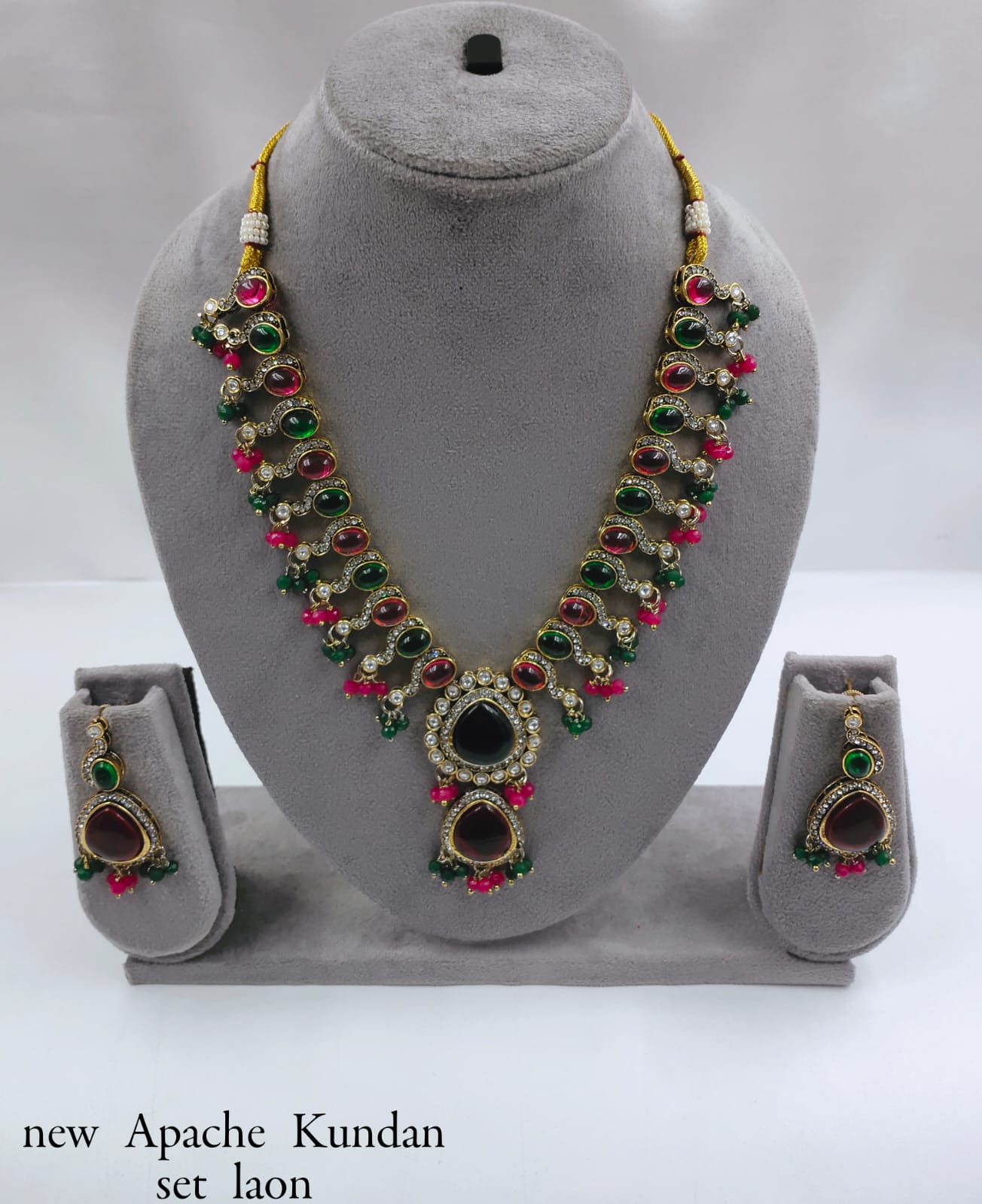 Mehandi Plated Traditional Kundan Jewellery Set With Earrings Set For Women