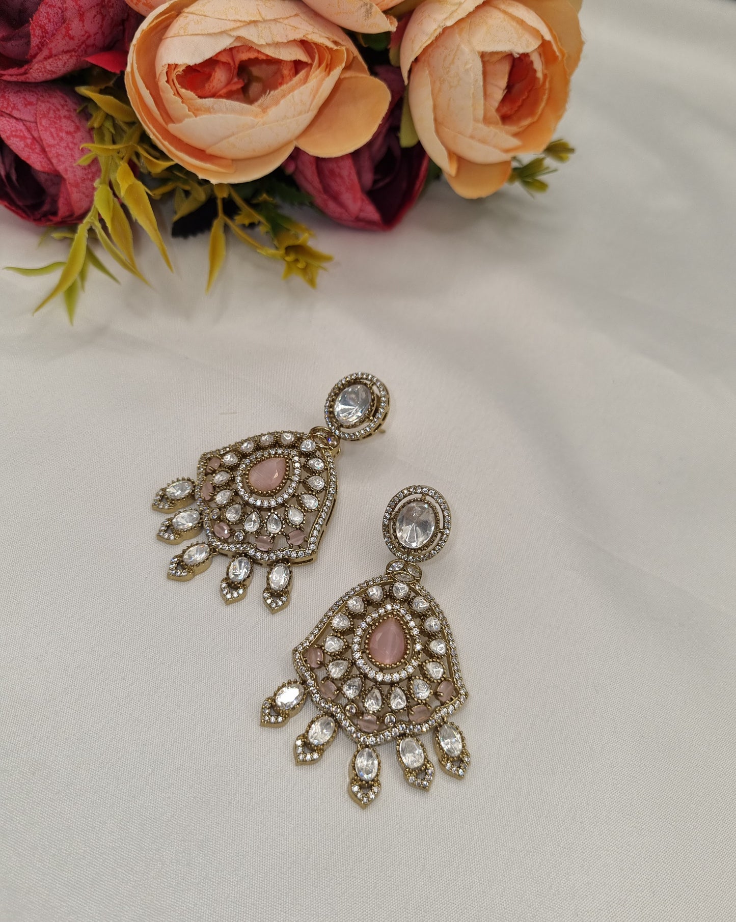 Shield Cluster Kundan Earrings