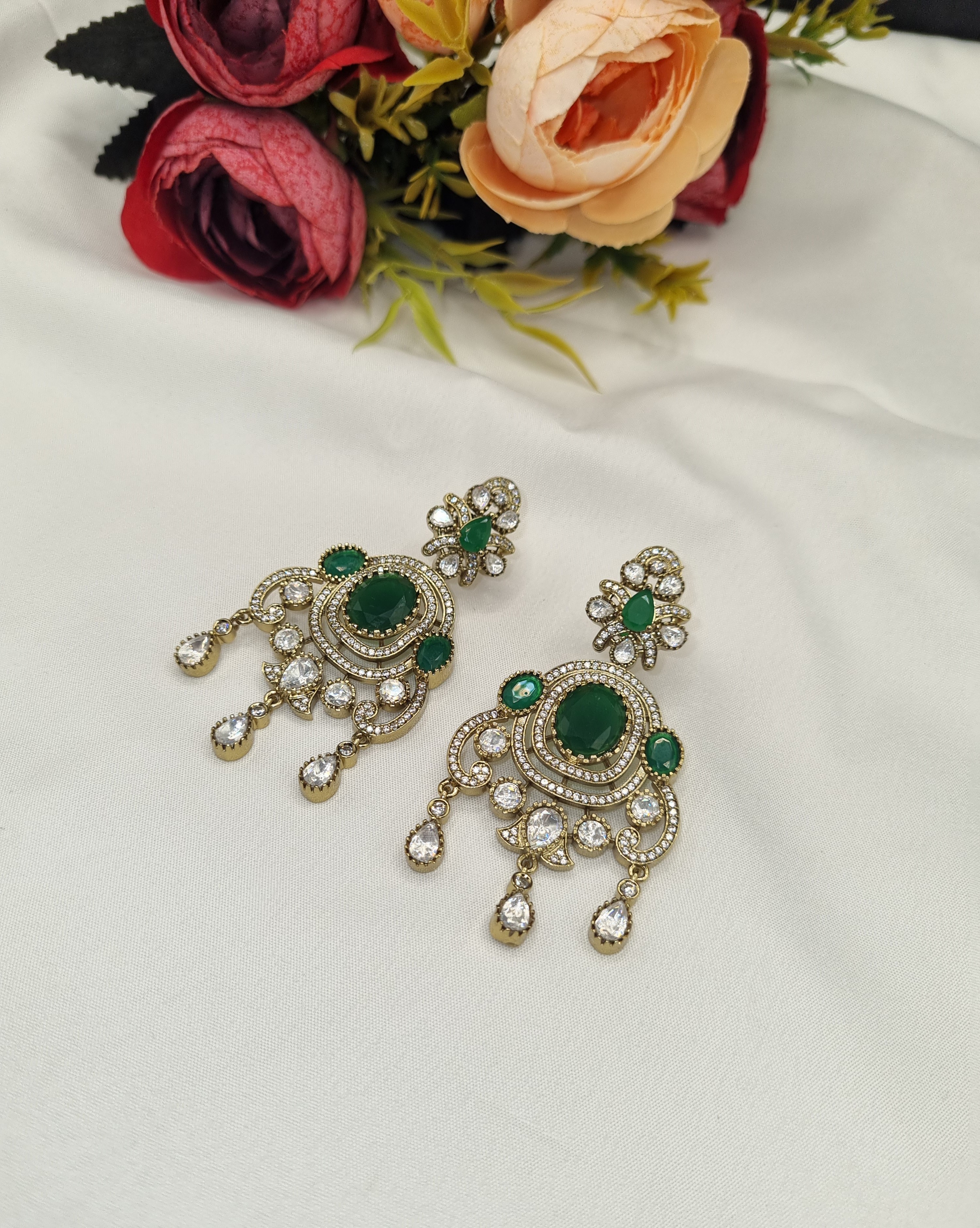 Royal Tiara Kundan Drops
