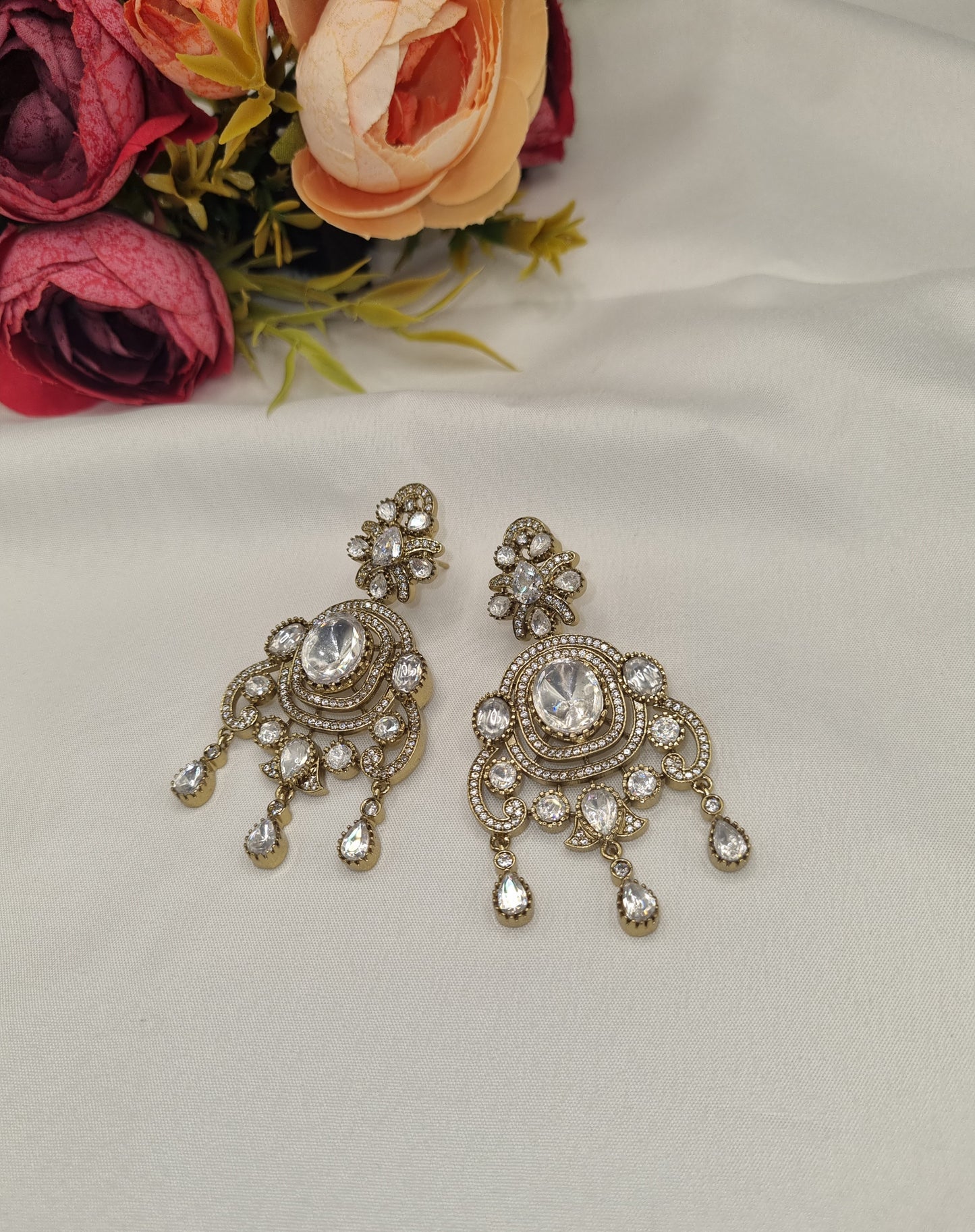 Royal Tiara Kundan Drops