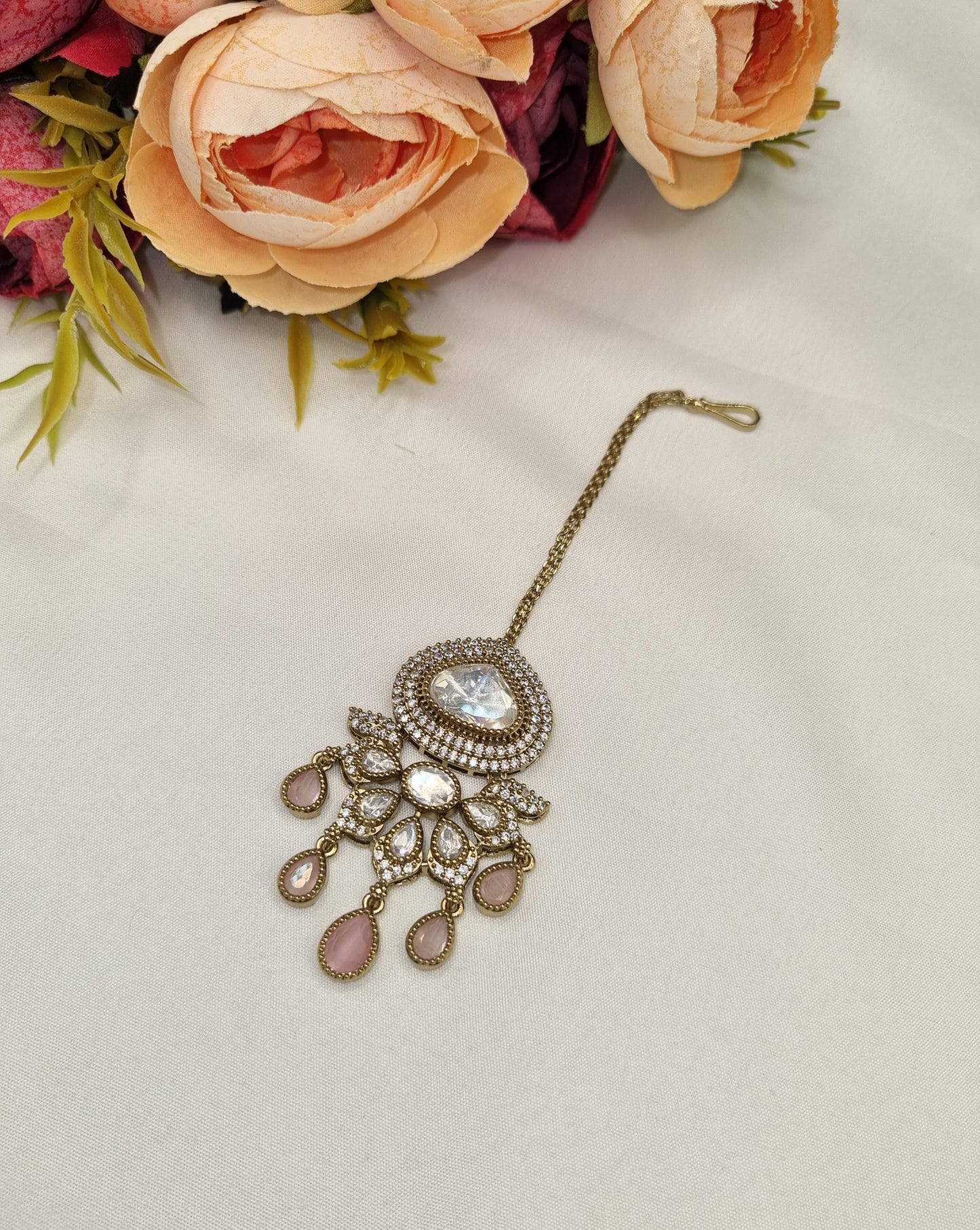 TRADITIONAL HERITAGE KUNDAN MAANG TIKKA
