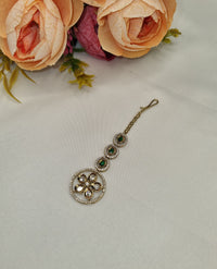 TRADITIONAL KUNDAN & BEAD BRIDAL MAANG TIKKA