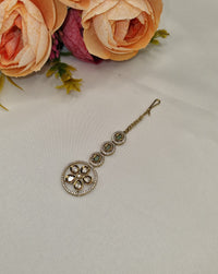 TRADITIONAL KUNDAN & BEAD BRIDAL MAANG TIKKA