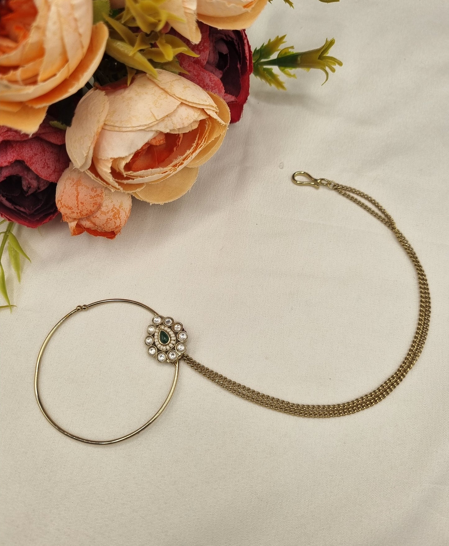 Teardrop Medallion Nath with Layered Chain