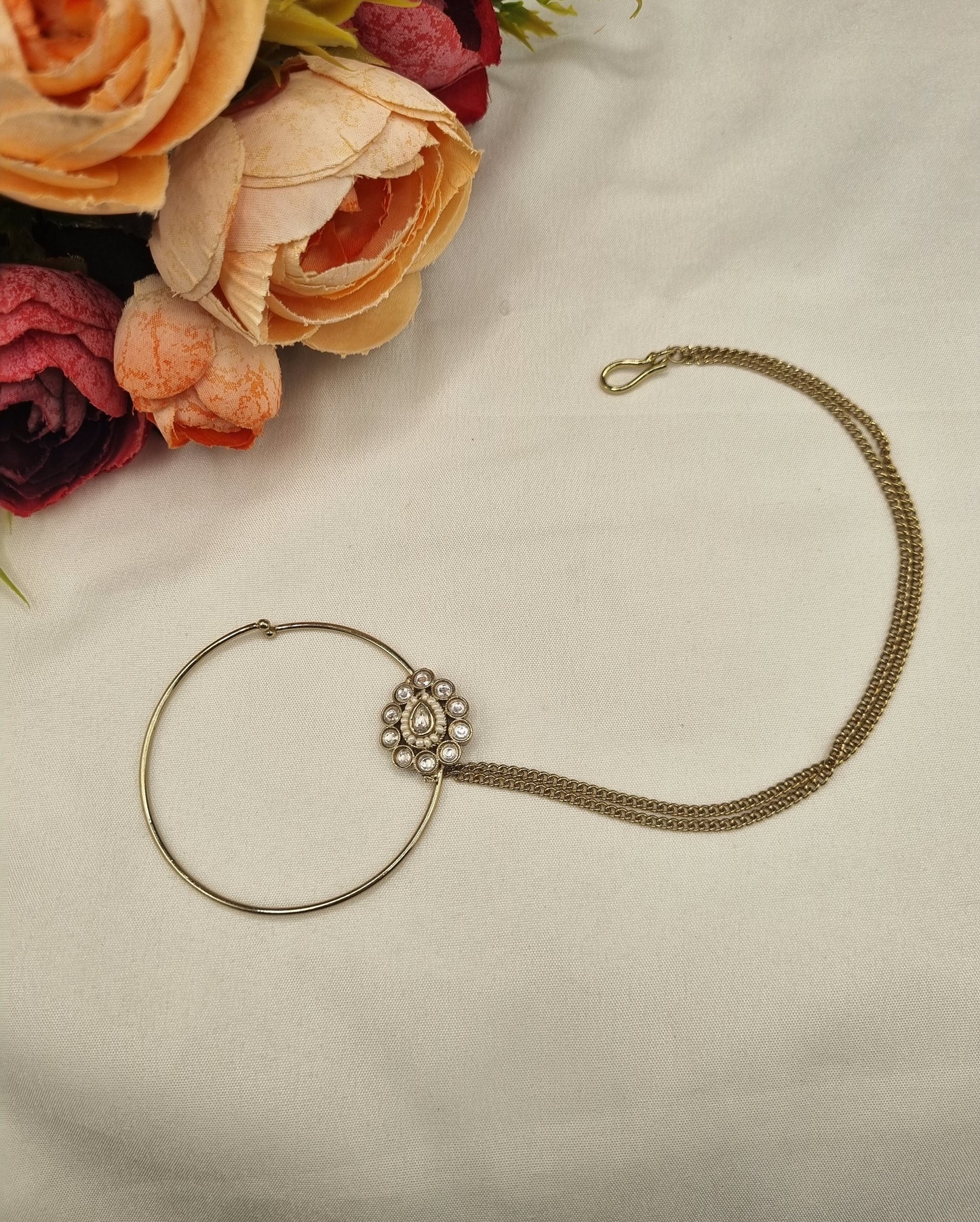 Teardrop Medallion Nath with Layered Chain
