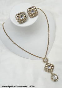 Antique Gold Plated Pachi Kundan Pendent Set