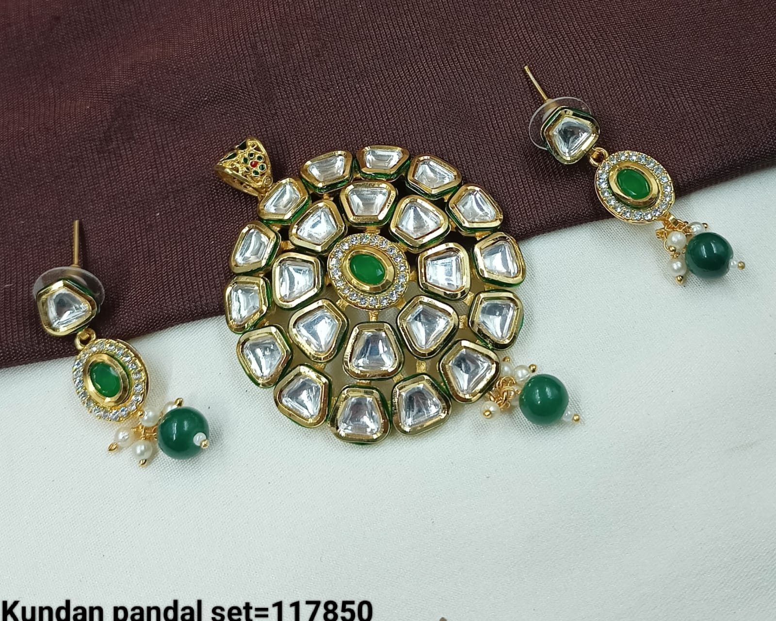 Kundan Pandal Pendant Set with Pearl Drop Earrings