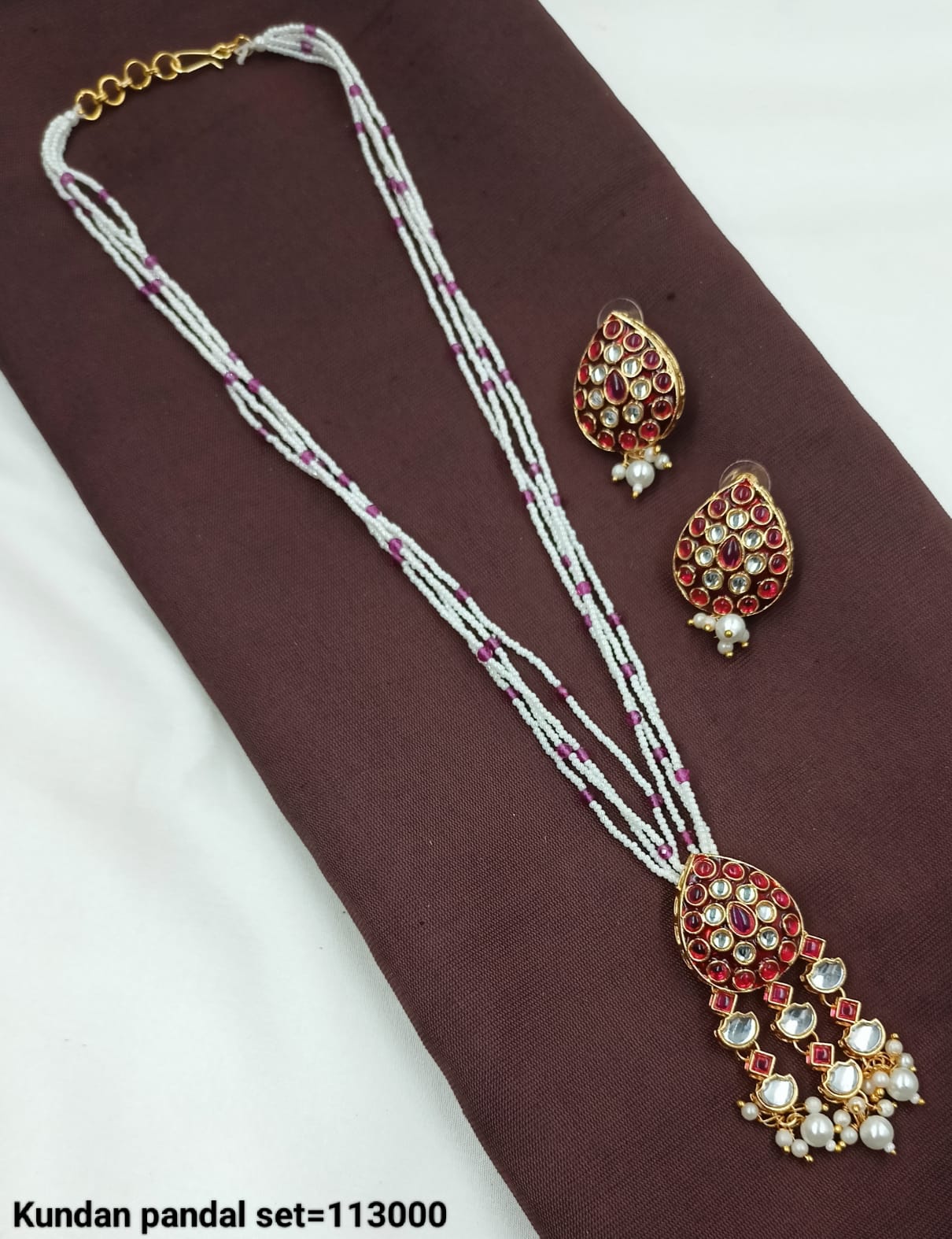 Classic Kundan Pandal Necklace and Earring Set