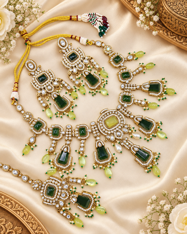 Handcrafted Architectural Kundan Necklace Set