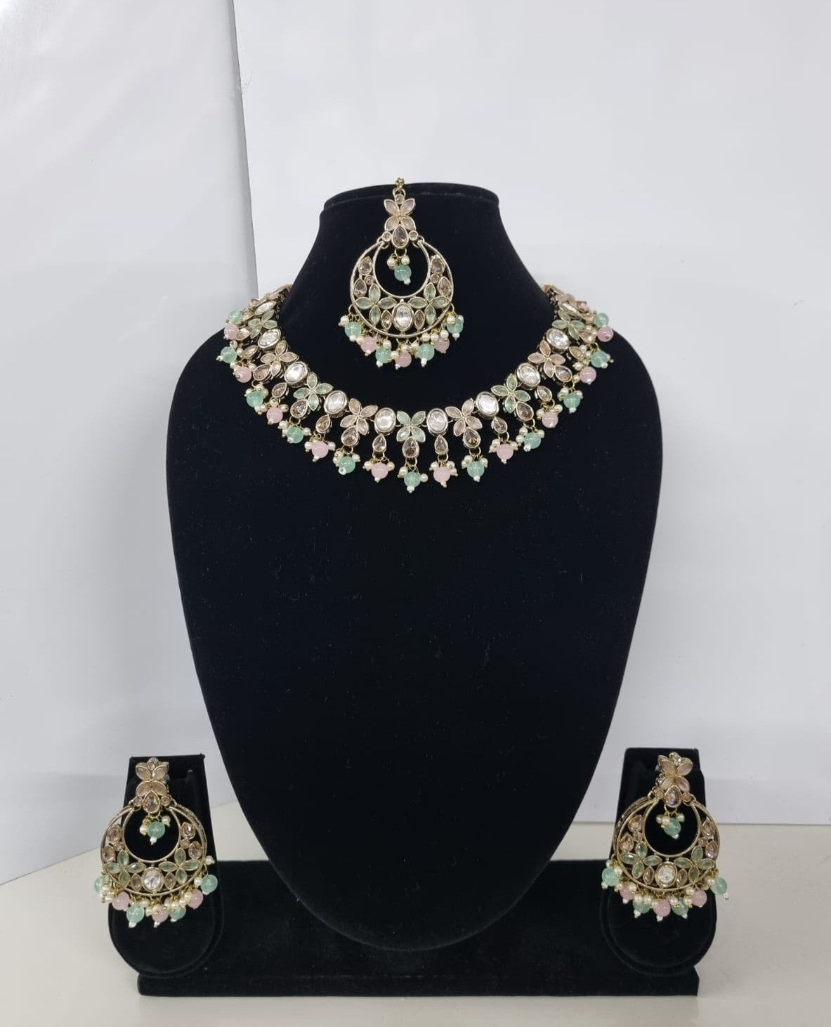 Handcrafted Floral  Antique Gold Plated Necklace Set For woman
