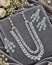 Double-Layer Necklace Set with Earrings and Maang Tikka