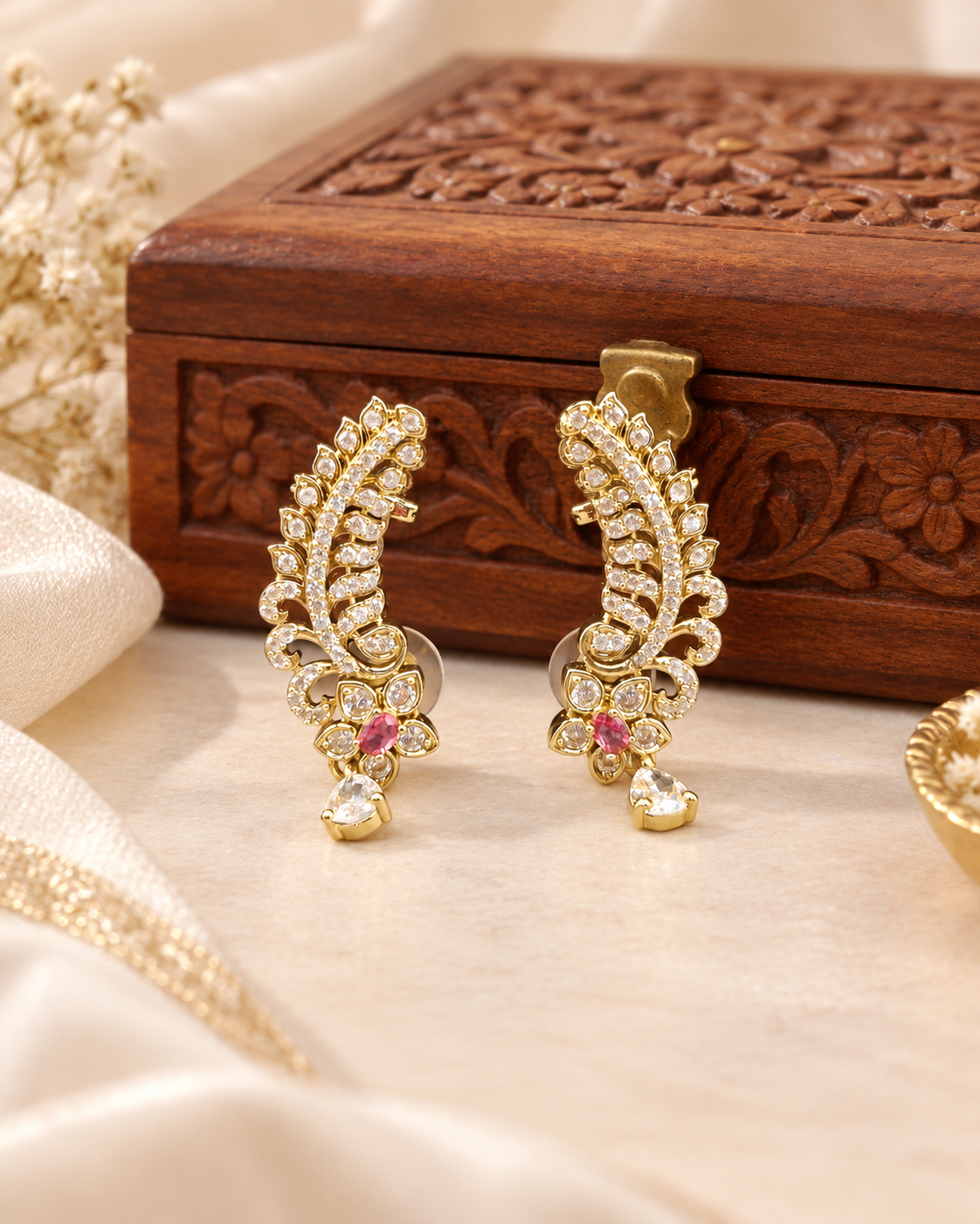 Crystal Ear Crawlers Elegant Scalloped